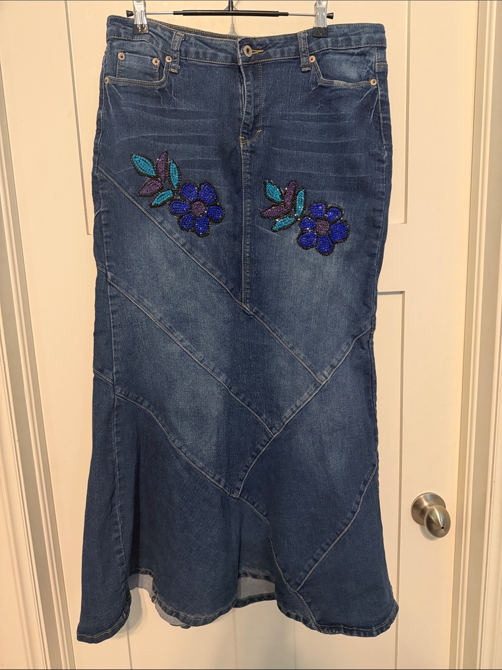 Be Girl Vintage Y2K Bedazzled Bling Blue Floral Denim Maxi Skirt Size L
